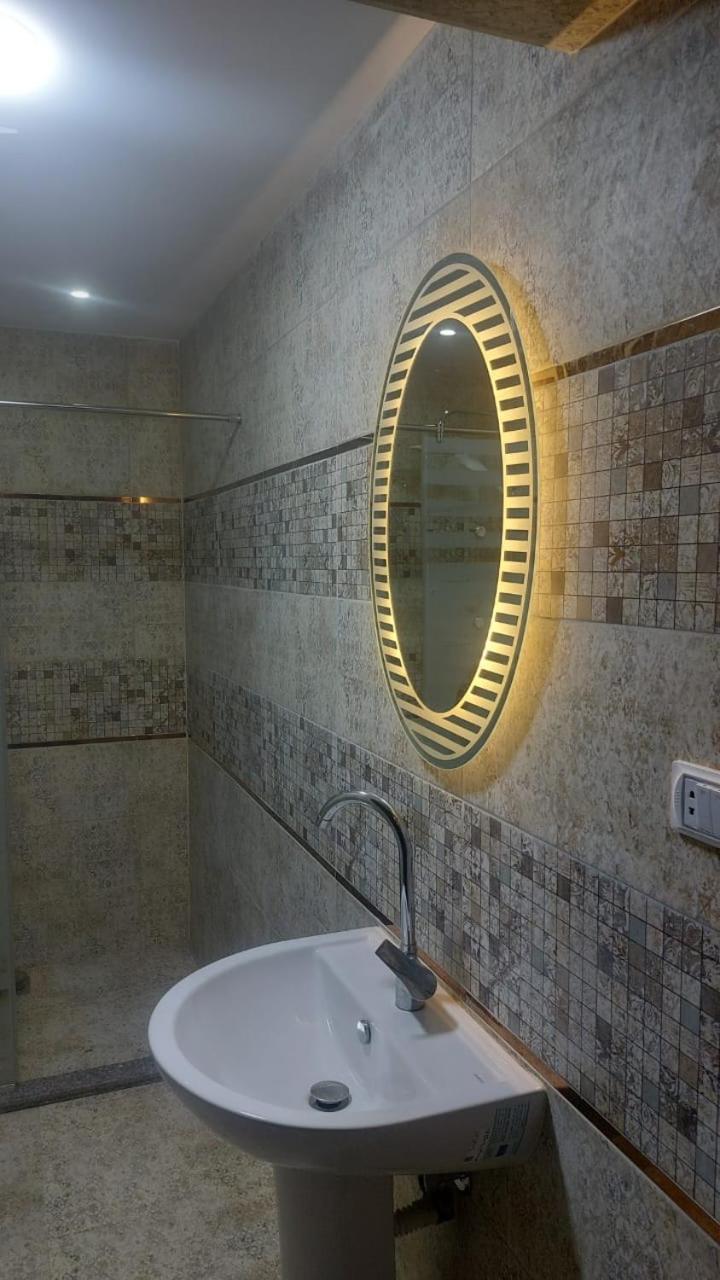 Apartment شقه الدقي م.عمان Cairo